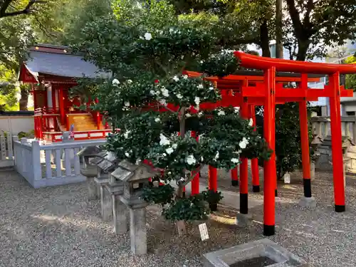 三社神社の末社