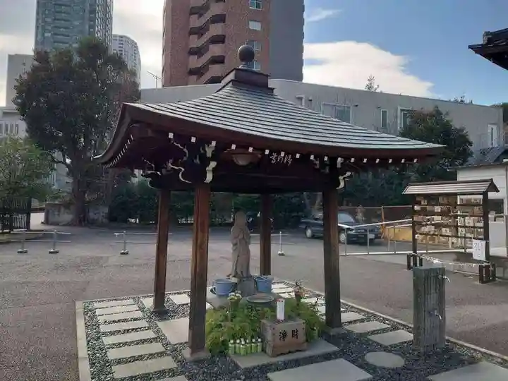 覚林寺の手水舎