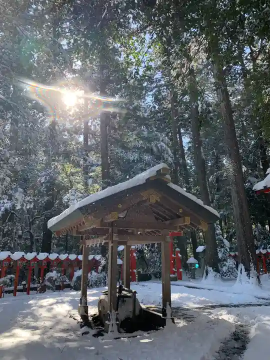 椿岸神社の手水舎