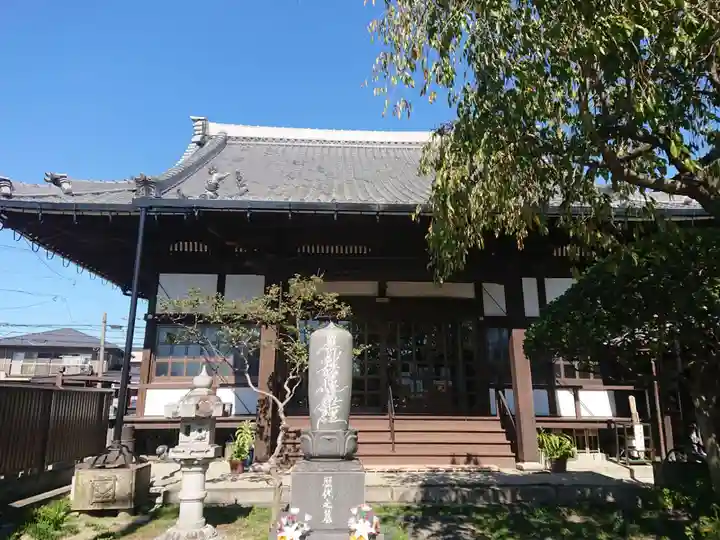 円行寺の本殿・本堂