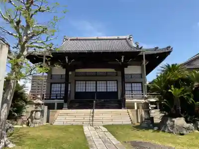 首題寺の本殿・本堂