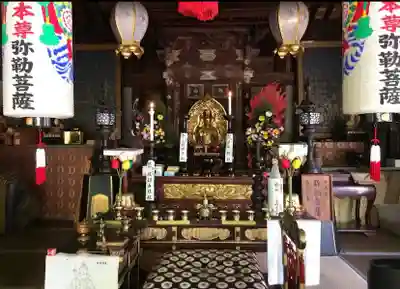 弥勒寺の本殿・本堂