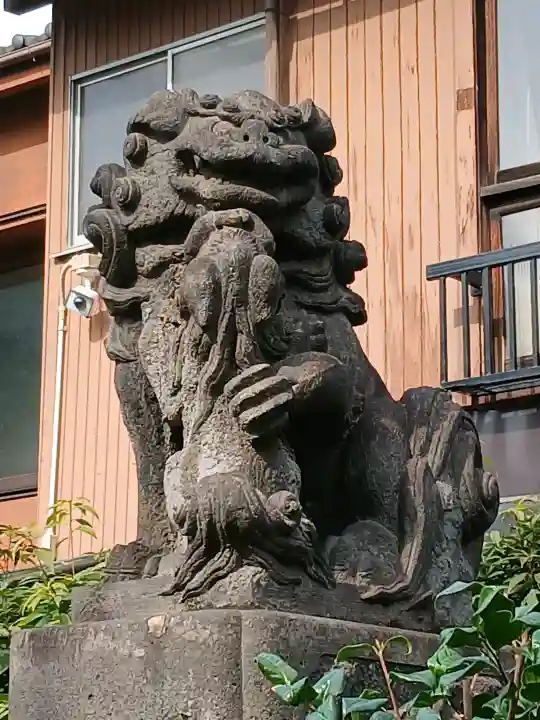 高円寺天祖神社の{uncategorized: "未分類", other: "その他", undefined: "問題あり", building: "その他建物", grave: "お墓", sacred_gate: "鳥居", guardian: "狛犬", statue: "像", buddha: "仏像", history: "歴史", nature: "自然", garden: "庭園", animal: "動物", pagoda: "塔", temizu: "手水舎", mountain_gate: "山門・神門", sanctuary: "本殿・本堂", subordinate: "末社・摂社", art: "芸術", scenery: "景色", jizo: "地蔵", ema: "絵馬", goshuin: "御朱印", omikuji: "おみくじ", items: "授与品その他", amulet: "お守り", goshuincho: "御朱印帳", eats: "食事", festival: "お祭り", votive_dance: "神楽", shichigosan: "七五三参", wedding: "結婚式", experience: "体験その他", initially: "初詣", around: "周辺", anti_infection: "感染症対策"}