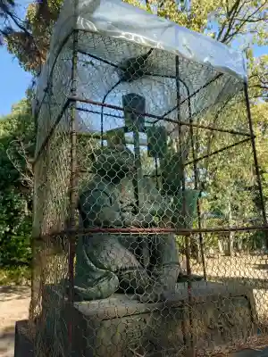 新日吉神宮の{uncategorized: "未分類", other: "その他", undefined: "問題あり", building: "その他建物", grave: "お墓", sacred_gate: "鳥居", guardian: "狛犬", statue: "像", buddha: "仏像", history: "歴史", nature: "自然", garden: "庭園", animal: "動物", pagoda: "塔", temizu: "手水舎", mountain_gate: "山門・神門", sanctuary: "本殿・本堂", subordinate: "末社・摂社", art: "芸術", scenery: "景色", jizo: "地蔵", ema: "絵馬", goshuin: "御朱印", omikuji: "おみくじ", items: "授与品その他", amulet: "お守り", goshuincho: "御朱印帳", eats: "食事", festival: "お祭り", votive_dance: "神楽", shichigosan: "七五三参", wedding: "結婚式", experience: "体験その他", initially: "初詣", around: "周辺", anti_infection: "感染症対策"}