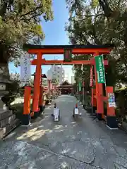 源九郎稲荷神社の鳥居