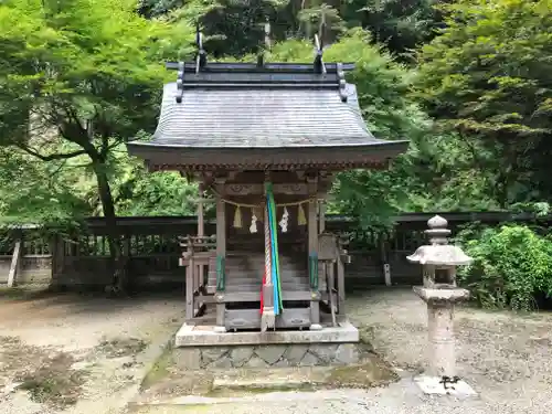 御形神社の末社