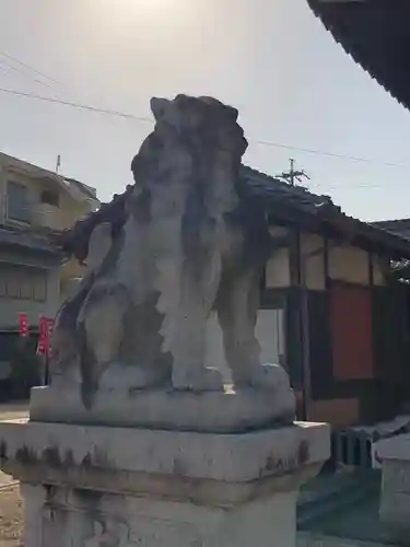 新田白山神社の狛犬