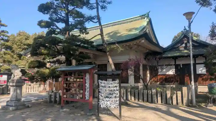 大江神社の{uncategorized: "未分類", other: "その他", undefined: "問題あり", building: "その他建物", grave: "お墓", sacred_gate: "鳥居", guardian: "狛犬", statue: "像", buddha: "仏像", history: "歴史", nature: "自然", garden: "庭園", animal: "動物", pagoda: "塔", temizu: "手水舎", mountain_gate: "山門・神門", sanctuary: "本殿・本堂", subordinate: "末社・摂社", art: "芸術", scenery: "景色", jizo: "地蔵", ema: "絵馬", goshuin: "御朱印", omikuji: "おみくじ", items: "授与品その他", amulet: "お守り", goshuincho: "御朱印帳", eats: "食事", festival: "お祭り", votive_dance: "神楽", shichigosan: "七五三参", wedding: "結婚式", experience: "体験その他", initially: "初詣", around: "周辺", anti_infection: "感染症対策"}