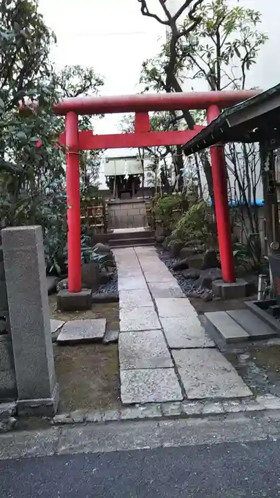 稲荷神社の鳥居