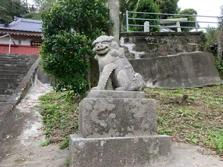 川津神社の狛犬