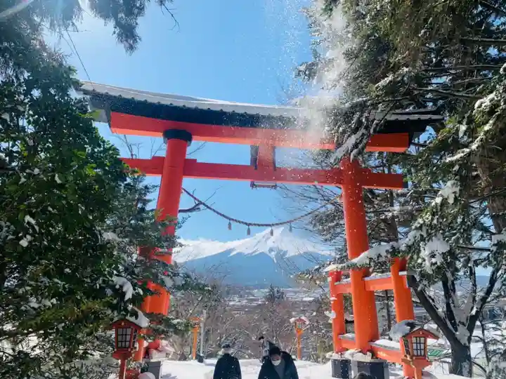 新倉富士浅間神社(山梨県)