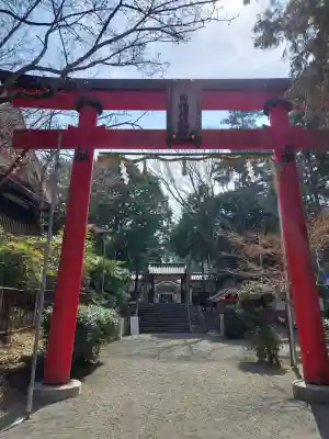 日根神社の{uncategorized: "未分類", other: "その他", undefined: "問題あり", building: "その他建物", grave: "お墓", sacred_gate: "鳥居", guardian: "狛犬", statue: "像", buddha: "仏像", history: "歴史", nature: "自然", garden: "庭園", animal: "動物", pagoda: "塔", temizu: "手水舎", mountain_gate: "山門・神門", sanctuary: "本殿・本堂", subordinate: "末社・摂社", art: "芸術", scenery: "景色", jizo: "地蔵", ema: "絵馬", goshuin: "御朱印", omikuji: "おみくじ", items: "授与品その他", amulet: "お守り", goshuincho: "御朱印帳", eats: "食事", festival: "お祭り", votive_dance: "神楽", shichigosan: "七五三参", wedding: "結婚式", experience: "体験その他", initially: "初詣", around: "周辺", anti_infection: "感染症対策"}