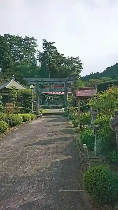 田村神社の鳥居