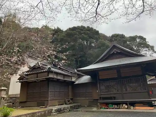 惣社八幡宮の本殿