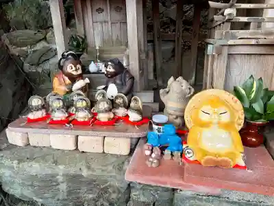 徳島眉山天神社の{uncategorized: "未分類", other: "その他", undefined: "問題あり", building: "その他建物", grave: "お墓", sacred_gate: "鳥居", guardian: "狛犬", statue: "像", buddha: "仏像", history: "歴史", nature: "自然", garden: "庭園", animal: "動物", pagoda: "塔", temizu: "手水舎", mountain_gate: "山門・神門", sanctuary: "本殿・本堂", subordinate: "末社・摂社", art: "芸術", scenery: "景色", jizo: "地蔵", ema: "絵馬", goshuin: "御朱印", omikuji: "おみくじ", items: "授与品その他", amulet: "お守り", goshuincho: "御朱印帳", eats: "食事", festival: "お祭り", votive_dance: "神楽", shichigosan: "七五三参", wedding: "結婚式", experience: "体験その他", initially: "初詣", around: "周辺", anti_infection: "感染症対策"}