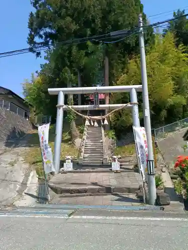 鹿角八坂神社の{uncategorized: "未分類", other: "その他", undefined: "問題あり", building: "その他建物", grave: "お墓", sacred_gate: "鳥居", guardian: "狛犬", statue: "像", buddha: "仏像", history: "歴史", nature: "自然", garden: "庭園", animal: "動物", pagoda: "塔", temizu: "手水舎", mountain_gate: "山門・神門", sanctuary: "本殿・本堂", subordinate: "末社・摂社", art: "芸術", scenery: "景色", jizo: "地蔵", ema: "絵馬", goshuin: "御朱印", omikuji: "おみくじ", items: "授与品その他", amulet: "お守り", goshuincho: "御朱印帳", eats: "食事", festival: "お祭り", votive_dance: "神楽", shichigosan: "七五三参", wedding: "結婚式", experience: "体験その他", initially: "初詣", around: "周辺", anti_infection: "感染症対策"}