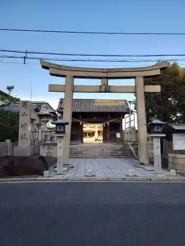 岡山神社の鳥居