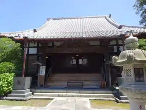 薬王寺の本殿・本堂