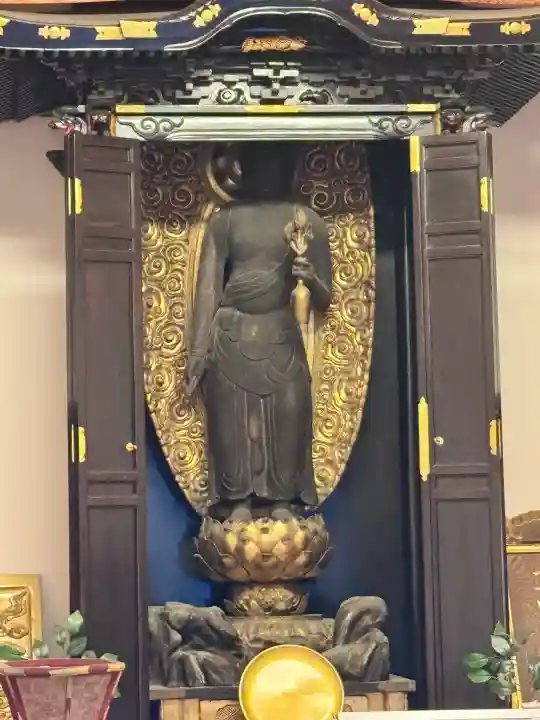 大野神社の{uncategorized: "未分類", other: "その他", undefined: "問題あり", building: "その他建物", grave: "お墓", sacred_gate: "鳥居", guardian: "狛犬", statue: "像", buddha: "仏像", history: "歴史", nature: "自然", garden: "庭園", animal: "動物", pagoda: "塔", temizu: "手水舎", mountain_gate: "山門・神門", sanctuary: "本殿・本堂", subordinate: "末社・摂社", art: "芸術", scenery: "景色", jizo: "地蔵", ema: "絵馬", goshuin: "御朱印", omikuji: "おみくじ", items: "授与品その他", amulet: "お守り", goshuincho: "御朱印帳", eats: "食事", festival: "お祭り", votive_dance: "神楽", shichigosan: "七五三参", wedding: "結婚式", experience: "体験その他", initially: "初詣", around: "周辺", anti_infection: "感染症対策"}