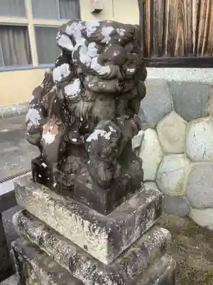神明社(木曽川町黒田)の狛犬