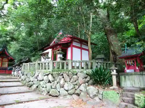 八幡朝見神社の建物その他