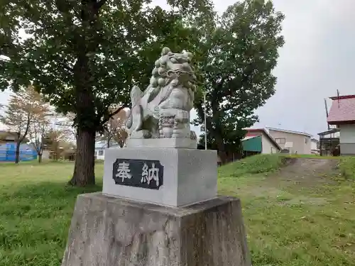 屈足神社の狛犬