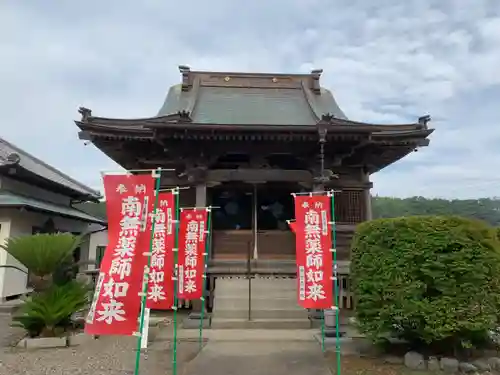 国分寺の本殿・本堂