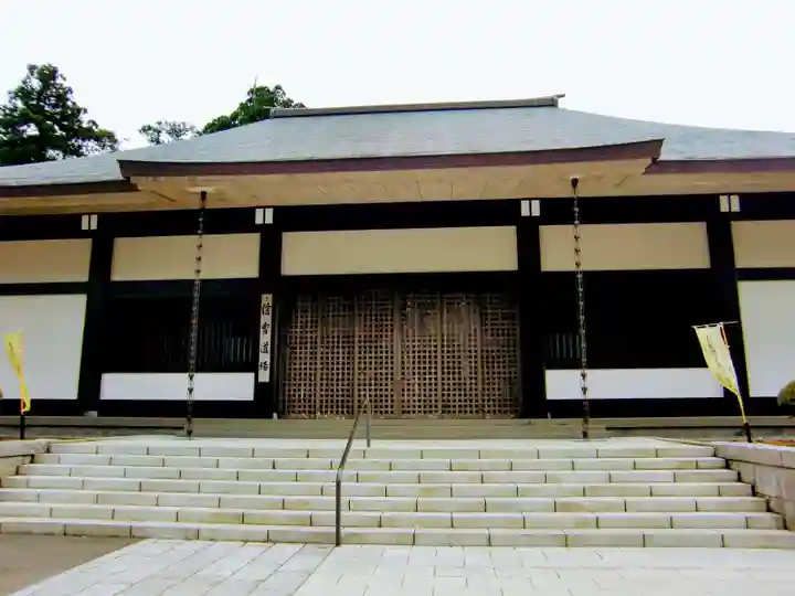 清澄寺の本殿・本堂