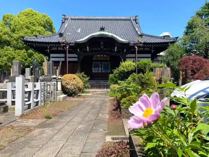 感應寺の本殿・本堂