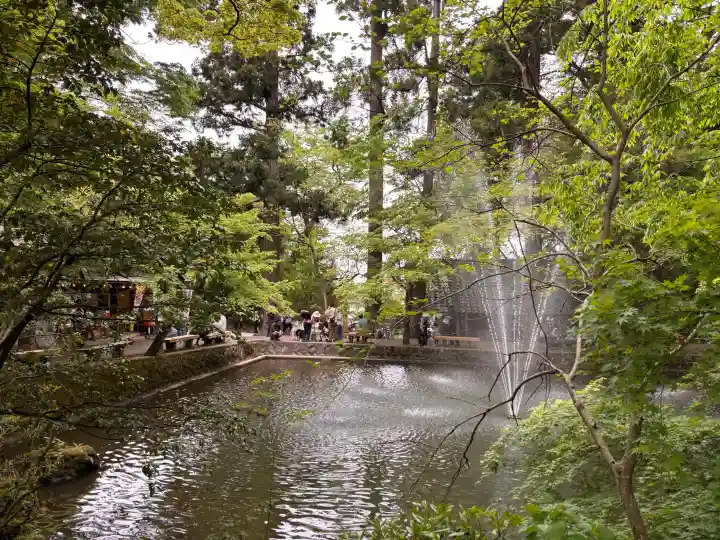 青海神社の{uncategorized: "未分類", other: "その他", undefined: "問題あり", building: "その他建物", grave: "お墓", sacred_gate: "鳥居", guardian: "狛犬", statue: "像", buddha: "仏像", history: "歴史", nature: "自然", garden: "庭園", animal: "動物", pagoda: "塔", temizu: "手水舎", mountain_gate: "山門・神門", sanctuary: "本殿・本堂", subordinate: "末社・摂社", art: "芸術", scenery: "景色", jizo: "地蔵", ema: "絵馬", goshuin: "御朱印", omikuji: "おみくじ", items: "授与品その他", amulet: "お守り", goshuincho: "御朱印帳", eats: "食事", festival: "お祭り", votive_dance: "神楽", shichigosan: "七五三参", wedding: "結婚式", experience: "体験その他", initially: "初詣", around: "周辺", anti_infection: "感染症対策"}