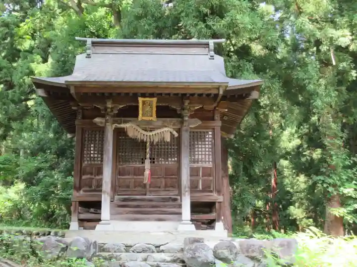 諏訪社(新潟県)