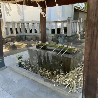 堤治神社の{uncategorized: "未分類", other: "その他", undefined: "問題あり", building: "その他建物", grave: "お墓", sacred_gate: "鳥居", guardian: "狛犬", statue: "像", buddha: "仏像", history: "歴史", nature: "自然", garden: "庭園", animal: "動物", pagoda: "塔", temizu: "手水舎", mountain_gate: "山門・神門", sanctuary: "本殿・本堂", subordinate: "末社・摂社", art: "芸術", scenery: "景色", jizo: "地蔵", ema: "絵馬", goshuin: "御朱印", omikuji: "おみくじ", items: "授与品その他", amulet: "お守り", goshuincho: "御朱印帳", eats: "食事", festival: "お祭り", votive_dance: "神楽", shichigosan: "七五三参", wedding: "結婚式", experience: "体験その他", initially: "初詣", around: "周辺", anti_infection: "感染症対策"}