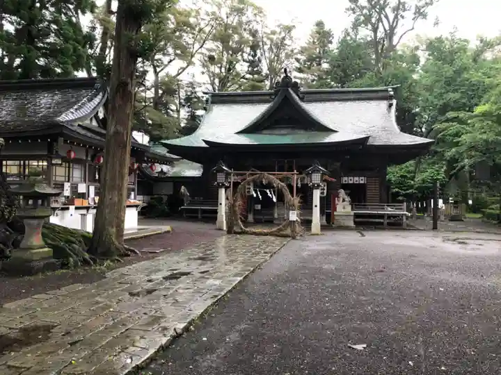 小室浅間神社の本殿・本堂
