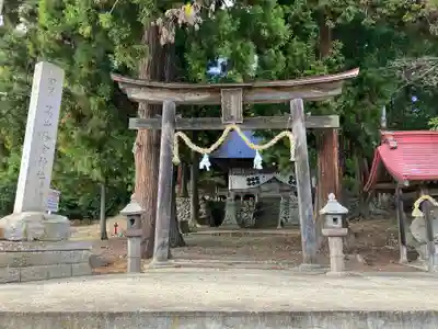 葛山落合神社の鳥居