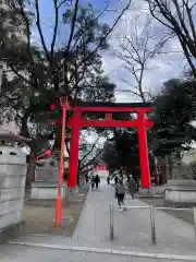 花園神社の鳥居