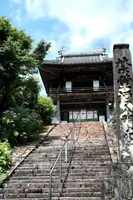 三光寺の山門・神門