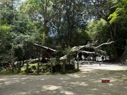 葛木坐火雷神社の{uncategorized: "未分類", other: "その他", undefined: "問題あり", building: "その他建物", grave: "お墓", sacred_gate: "鳥居", guardian: "狛犬", statue: "像", buddha: "仏像", history: "歴史", nature: "自然", garden: "庭園", animal: "動物", pagoda: "塔", temizu: "手水舎", mountain_gate: "山門・神門", sanctuary: "本殿・本堂", subordinate: "末社・摂社", art: "芸術", scenery: "景色", jizo: "地蔵", ema: "絵馬", goshuin: "御朱印", omikuji: "おみくじ", items: "授与品その他", amulet: "お守り", goshuincho: "御朱印帳", eats: "食事", festival: "お祭り", votive_dance: "神楽", shichigosan: "七五三参", wedding: "結婚式", experience: "体験その他", initially: "初詣", around: "周辺", anti_infection: "感染症対策"}