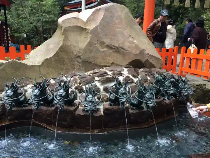 箱根神社の{uncategorized: "未分類", other: "その他", undefined: "問題あり", building: "その他建物", grave: "お墓", sacred_gate: "鳥居", guardian: "狛犬", statue: "像", buddha: "仏像", history: "歴史", nature: "自然", garden: "庭園", animal: "動物", pagoda: "塔", temizu: "手水舎", mountain_gate: "山門・神門", sanctuary: "本殿・本堂", subordinate: "末社・摂社", art: "芸術", scenery: "景色", jizo: "地蔵", ema: "絵馬", goshuin: "御朱印", omikuji: "おみくじ", items: "授与品その他", amulet: "お守り", goshuincho: "御朱印帳", eats: "食事", festival: "お祭り", votive_dance: "神楽", shichigosan: "七五三参", wedding: "結婚式", experience: "体験その他", initially: "初詣", around: "周辺", anti_infection: "感染症対策"}