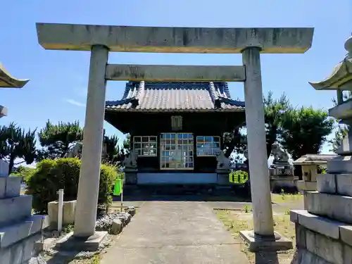 神明社（狐地）の鳥居