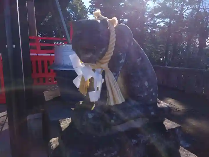 諏訪神社の狛犬