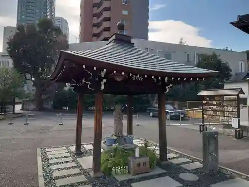 覚林寺の手水舎