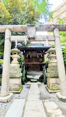 小野照崎神社の末社