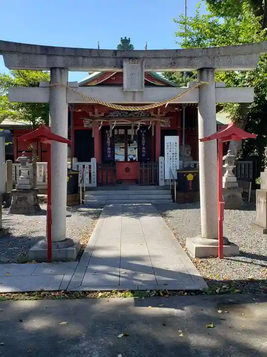 (芝生)浅間神社の鳥居