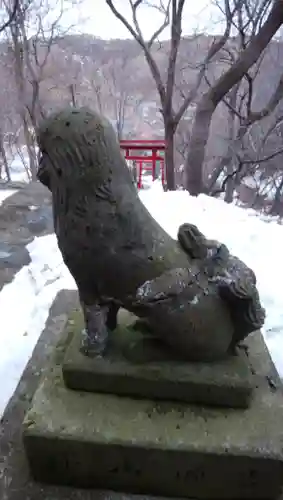 稲荷神社の狛犬