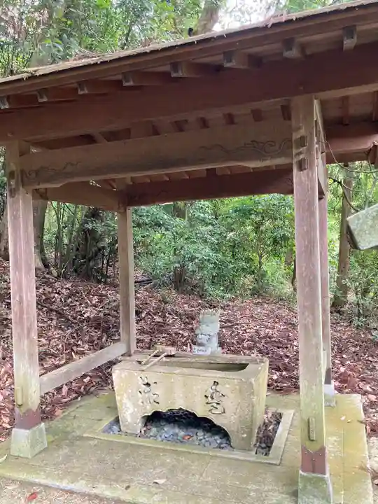 劔之宮王子神社の手水舎