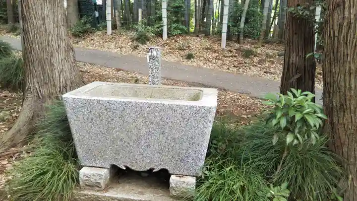 稲荷神社の手水舎