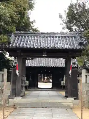 白鳥神社の山門・神門