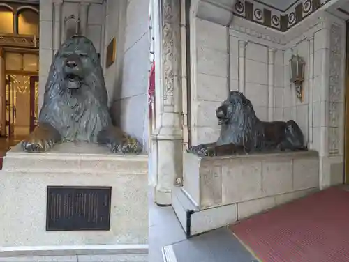 三囲神社（三圍神社）日本橋摂社の像