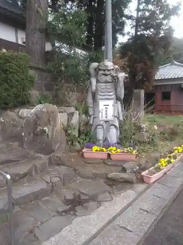 傳乗寺（真木大堂）の像