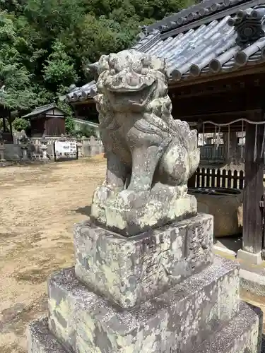 荒神社の狛犬